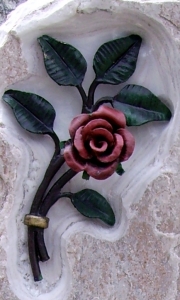 Steingestaltung Rose